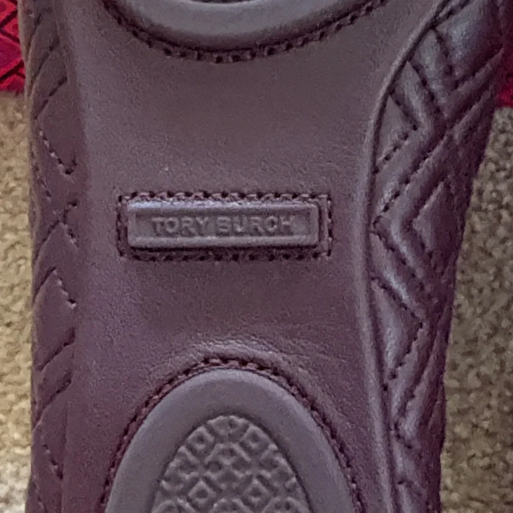 Tory Burch Dark Port Purple Quilted Minnie Travel Nappa Leather Flats Gold Logo - Picture 8 of 10
